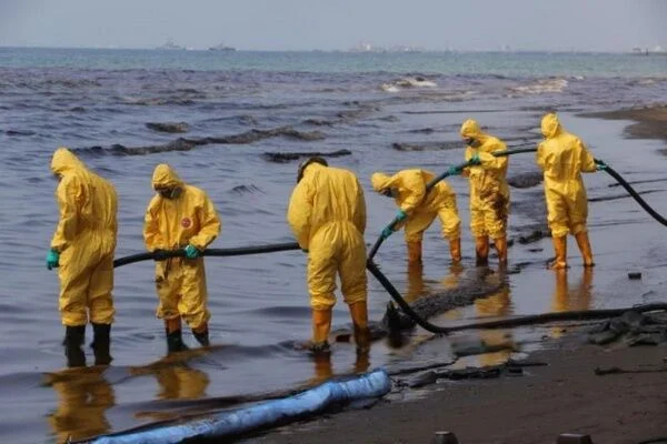 Rayong fishing groups sue Star Petroleum over oil spill devastation