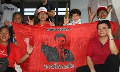 Thousands rally to greet Thaksin in Korat homecoming